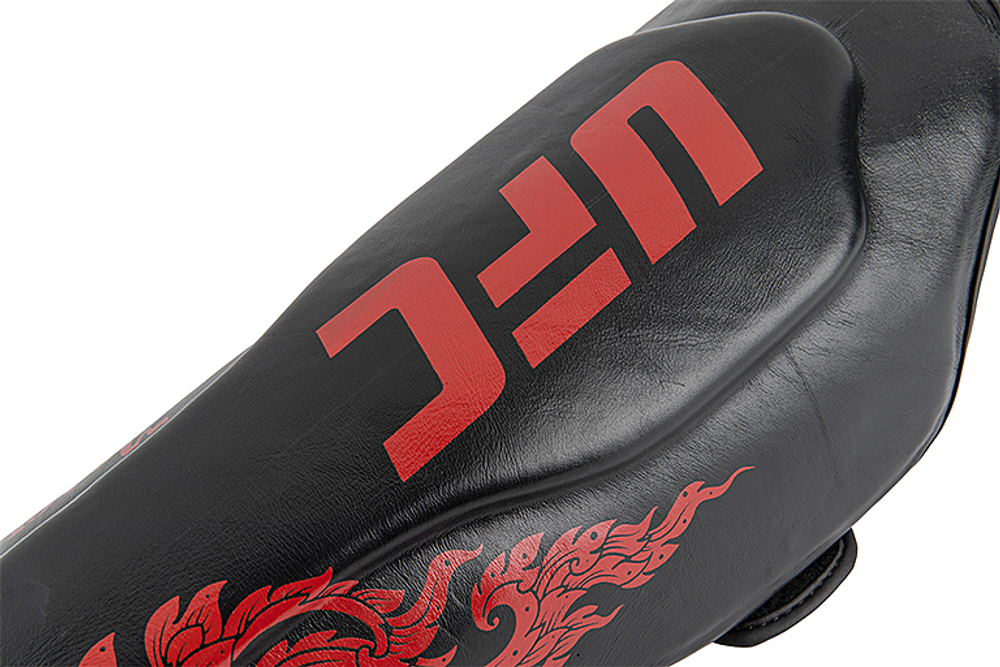 UFC Premium True Thai Защита голени, цвет черный, размер XL