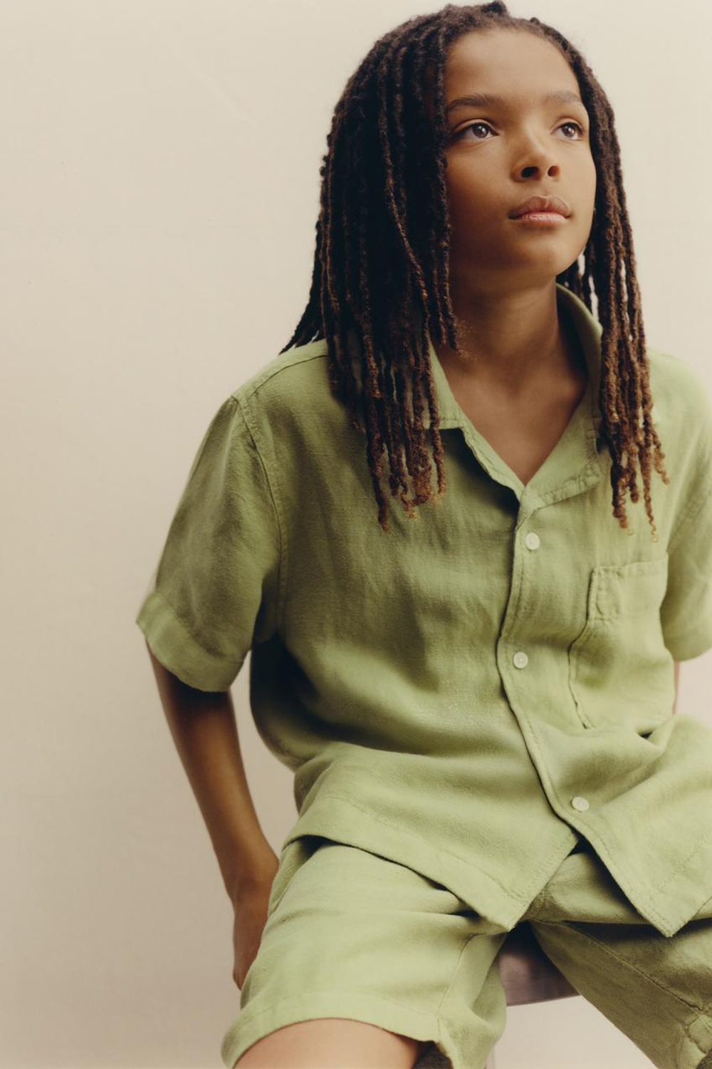 ZARA ШОРТЫ ИЗ СТРУЯЩЕГОСЯ ЛЬНА, ОЛИВКОВЫЙ