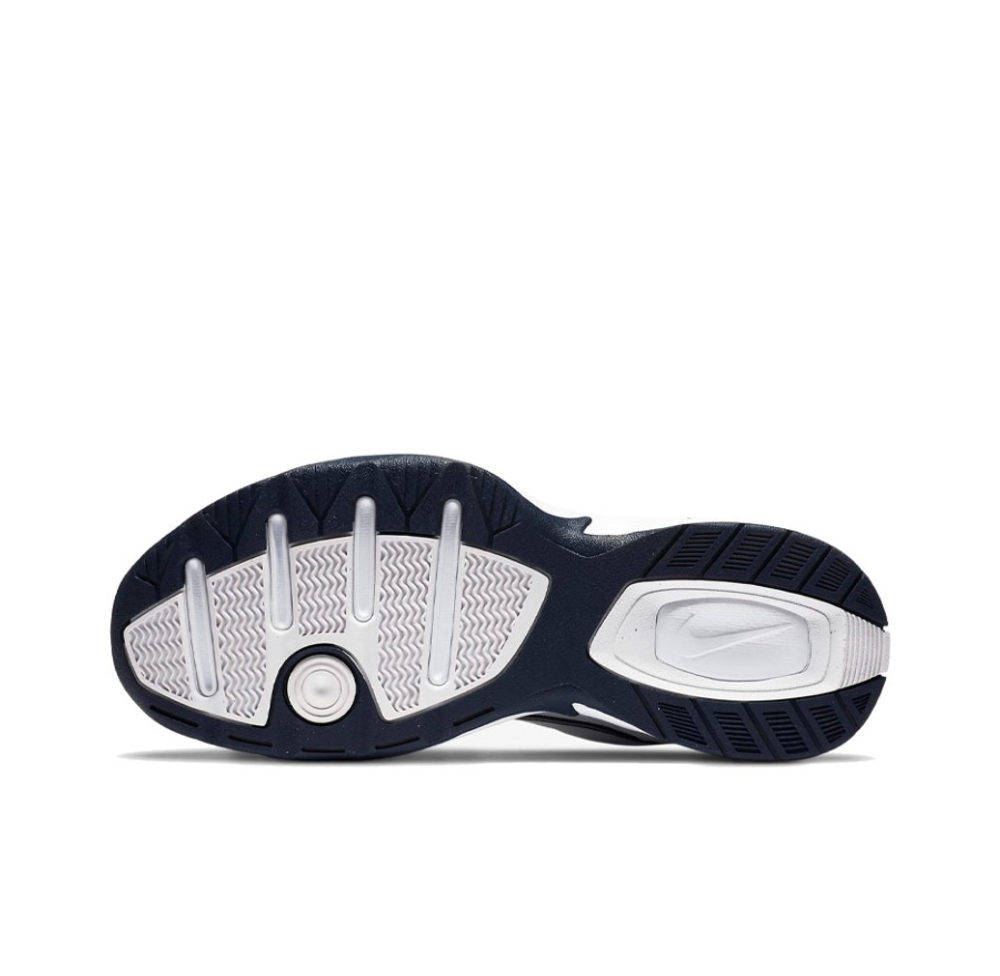 Nike air monarch iv femme blanche hotsell