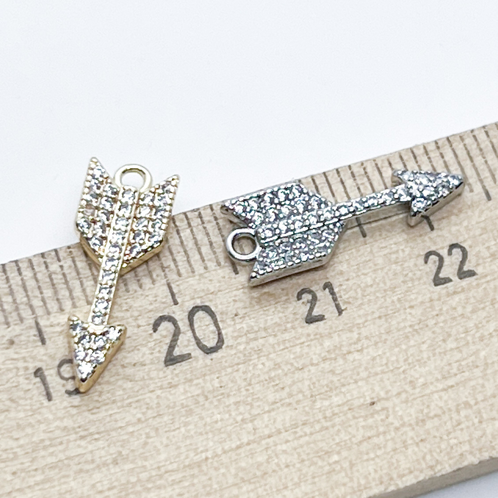 Подвеска Стрела, цвет серебро, фианиты, размер 18*7 мм, цена за 1 шт