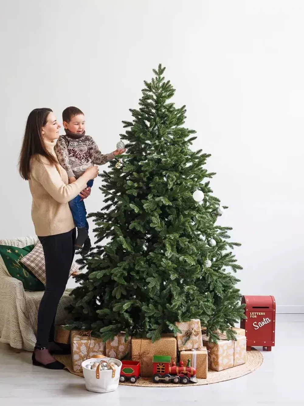 Искусственная ель «Монтерей» (Литая хвоя) от 1.5 до 2.4 м