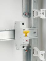 KARAT Автоматический выключатель ВА47-60M 1P C 6А 6кА IEK