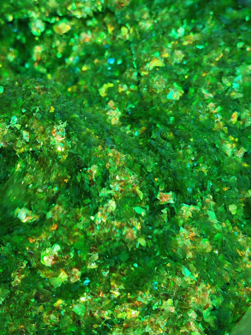 Хлопья - слюда 88708 Зелёный топаз - для литья изделий и творчества
