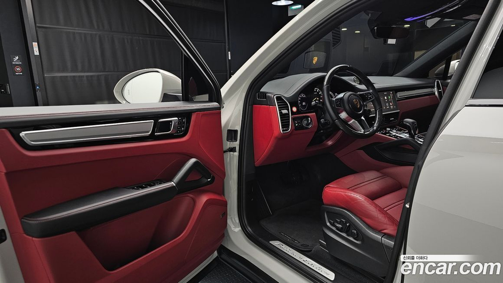 Porsche Cayenne (PO536) 3.0 E-Hybrid Coupe Platinum Editions (02.2023)