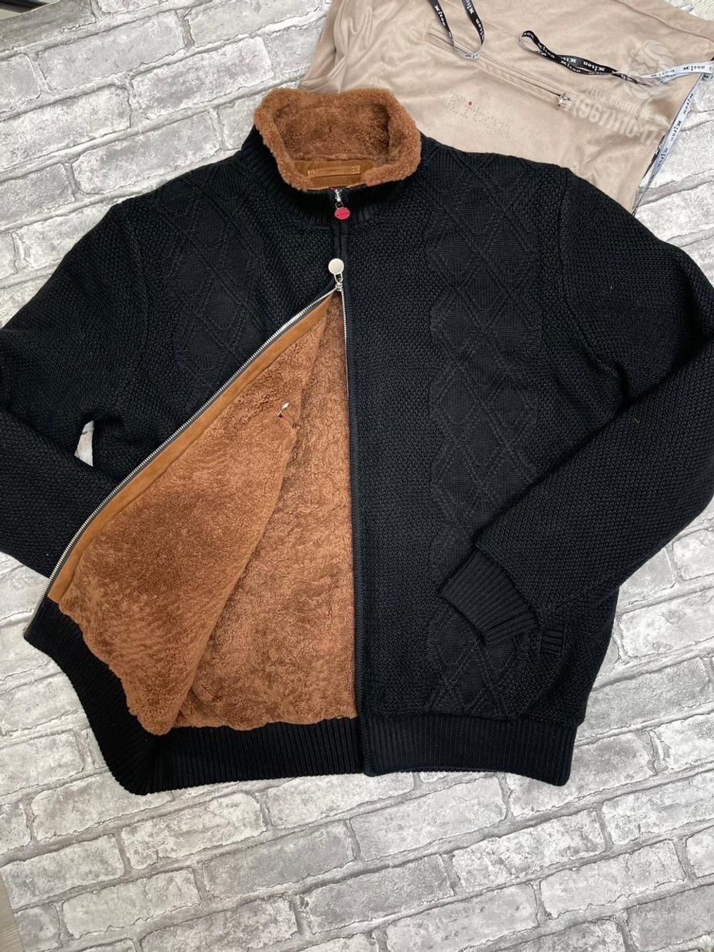 Кардиган с мехом Kiton