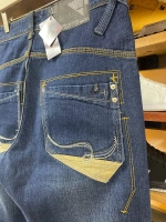 Джинсы прямые широкие трубы от Savitar Shoes Company