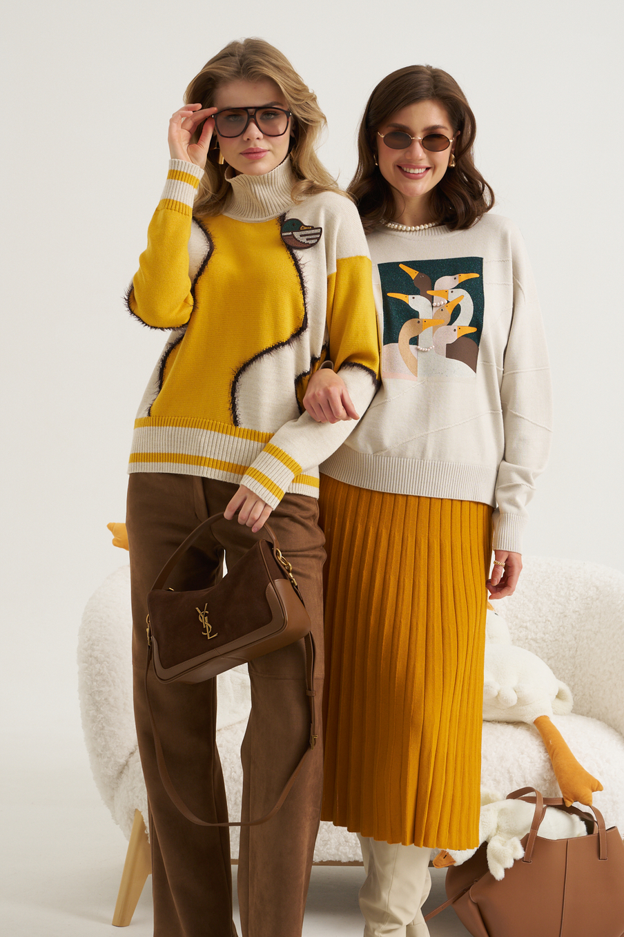 Джемпер с контрастным принтом