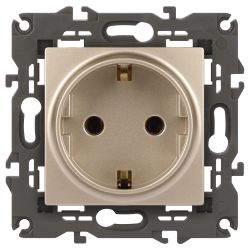 Розетка ЭРА Elegance 14-2102-04 с заземлением 2P+E Schuko со шторками 16A-250В IP20 шампань