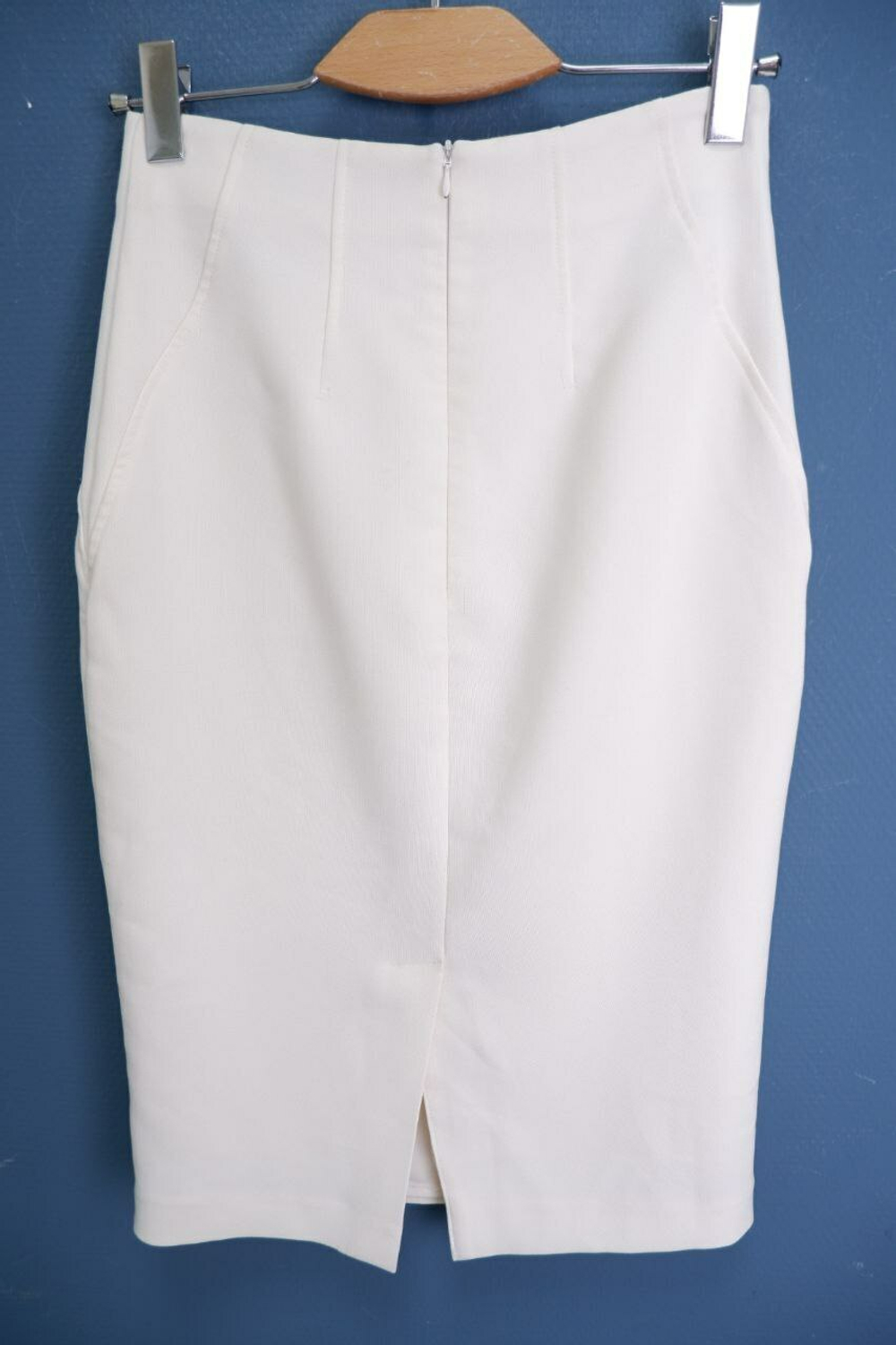 Юбка Love Republic лаконичная 44 размер