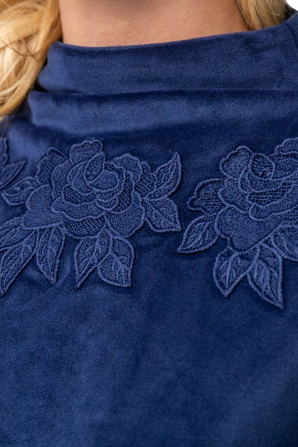 Костюм с декором на груди и замочком на спинке (Размер: M) (Цвет: бежевый)