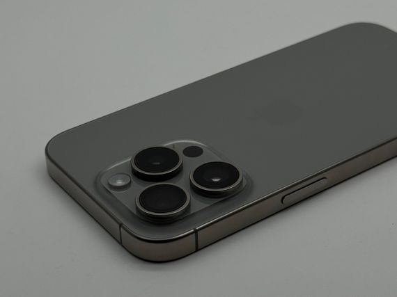 iPhone 15 Pro 512Gb Natural Titanium