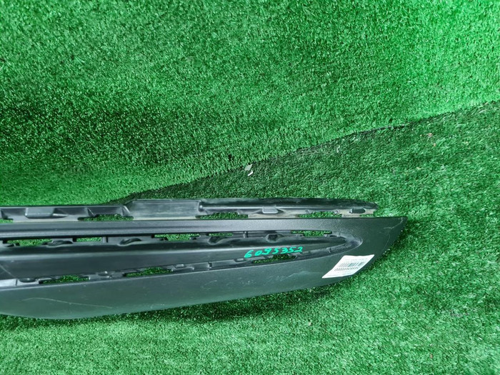 Юбка переднего бампера Mercedes GLC X253 19-22 AMG