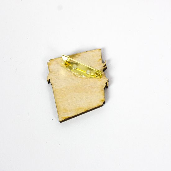 Деревянный значок. Энштейн