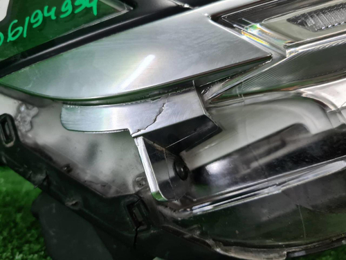 Фара правая Kia Carnival 4 (2020-2023) LED