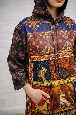 Платье с капюшоном "Бестиарий", по мотивам средневекового бестиария Бартоломея Английского