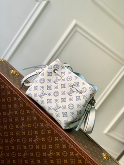 Louis Vuitton Bella
