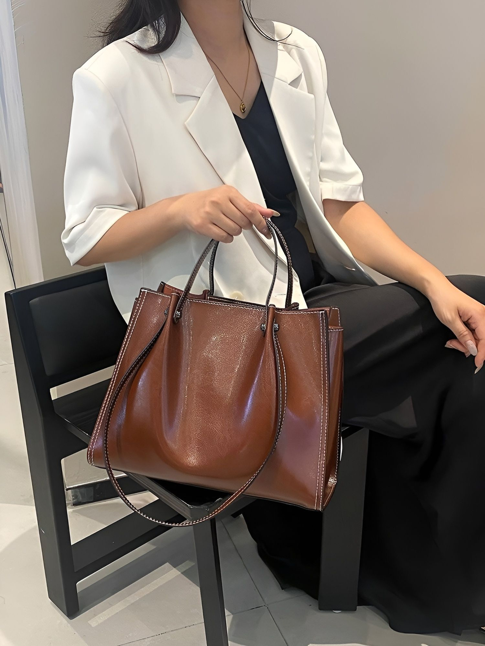 женская сумка на плечо из натуральной кожи