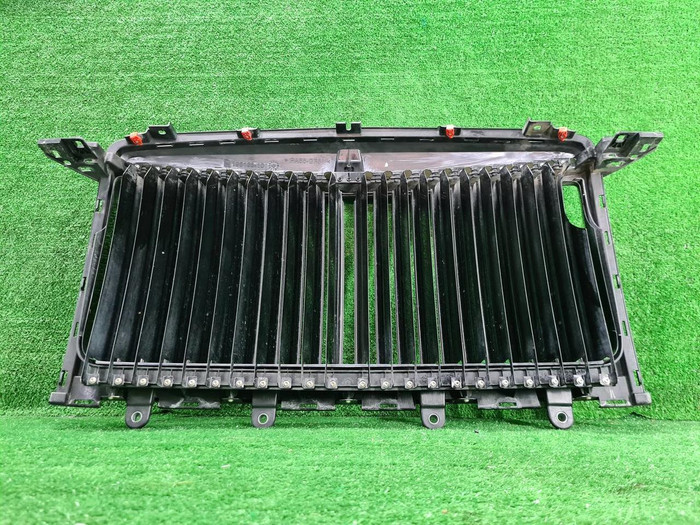Решетка радиатора Rolls-Royce Cullinan (2018-н.в.)