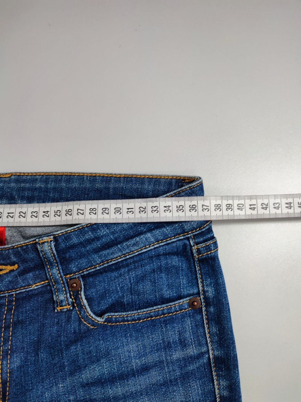 Джинсы Uniqlo базовые 40 размер