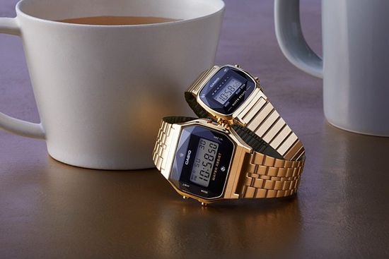 Электронные часы Casio LA-670WGAD-1DF с бриллиантами
