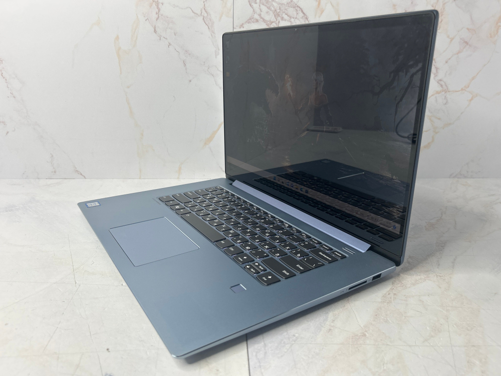 Ноутбук Lenovo 530s-15IKB. Конфигурация: I3-8130U/8GB/256GB/Intel HD/Win11/FHD