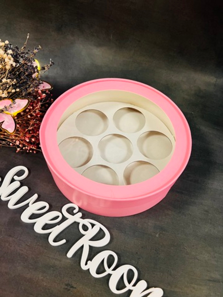 Коробка для макарон круглая с окном и ложементом (кругл. ячейки) диам.200мм выс.70мм (8) (розовая)