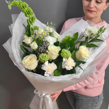 Авторский букет с молюцеллой