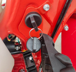 Мотоцикл эндуро Regulmoto Holeshot 300 Red Edition (4 valves) 21/18 ПТС