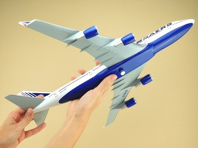 Модель самолета Boeing 747-400 (М1:144, Transaero)