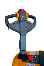 Штабелер самоходный 1,5 т 2,5 м XILIN CDD15K-EN 24/105 В/Ач с раздвижными вилами (с платформой)