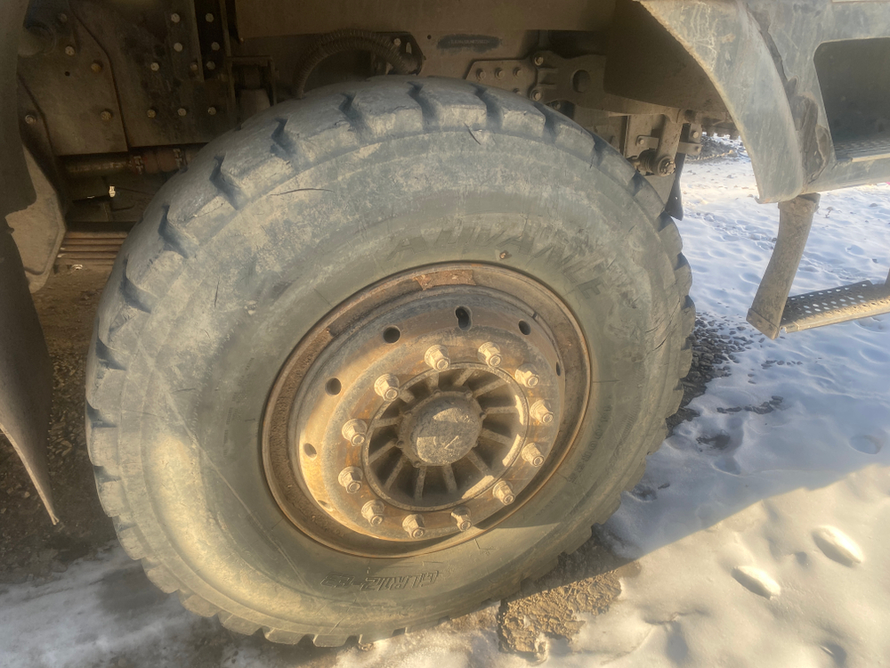 TONLY TL875B 6x4 Карьерный самосвал TL875B (Дизельный, 11,6 л, 429 л.с., МТ)