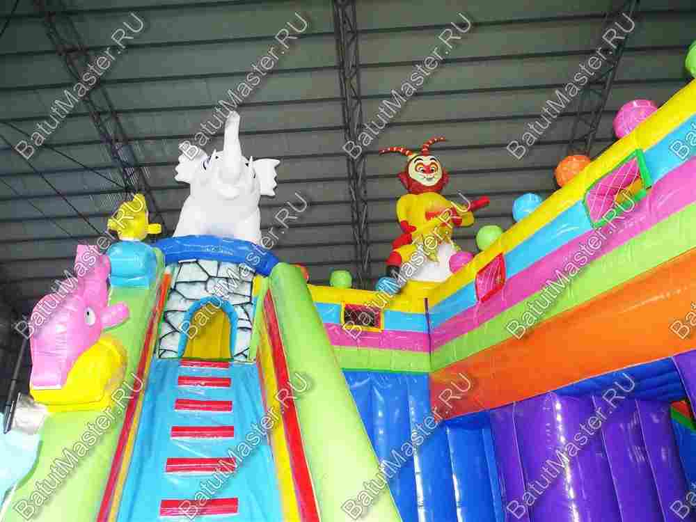 Коммерческий надувной батут "Город дракона", 20*10*7 м