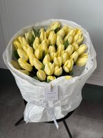 Букет из 51 лимонного тюльпана- L