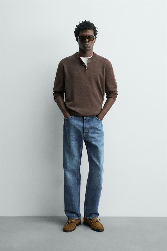 ZARA СВИТЕР С ВОРОТНИКОМ НА ПУГОВИЦАХ, ШОКОЛАДНЫЙ