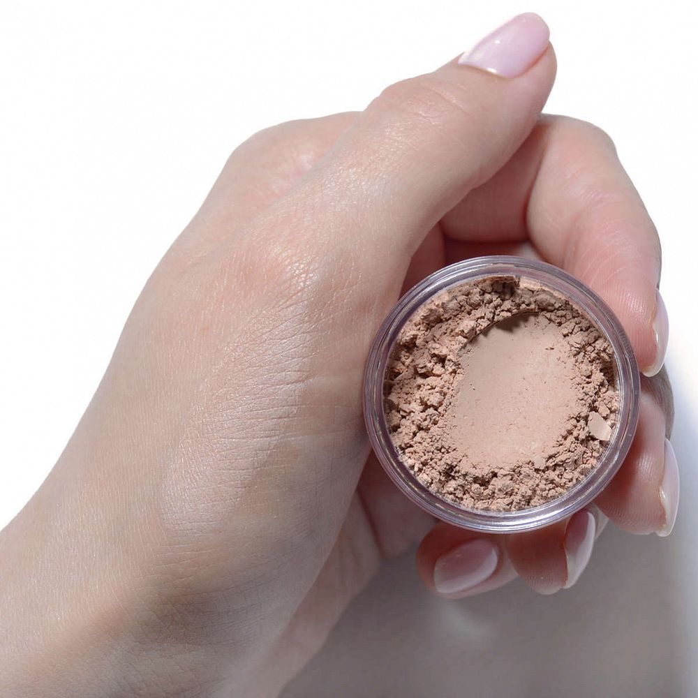 Тени для глаз матовая коллекция ES102 Темно-ванильный 1,5 г (Kristall Minerals Cosmetics)