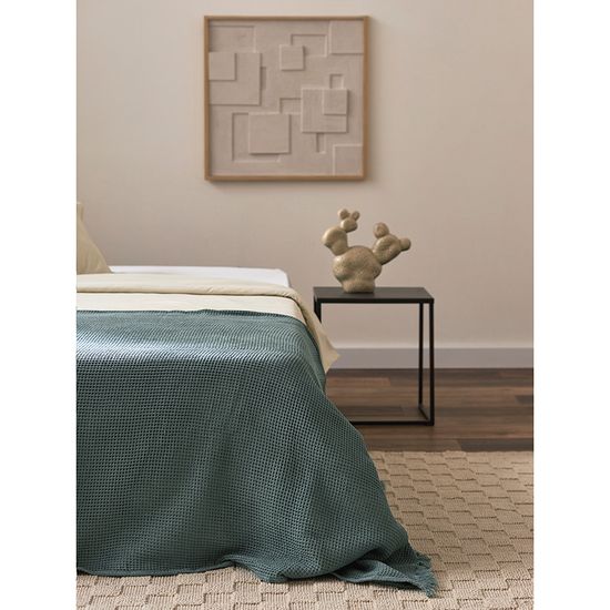 Покрывало вафельное из хлопка цвета шалфея из коллекции essential, 180х250 см