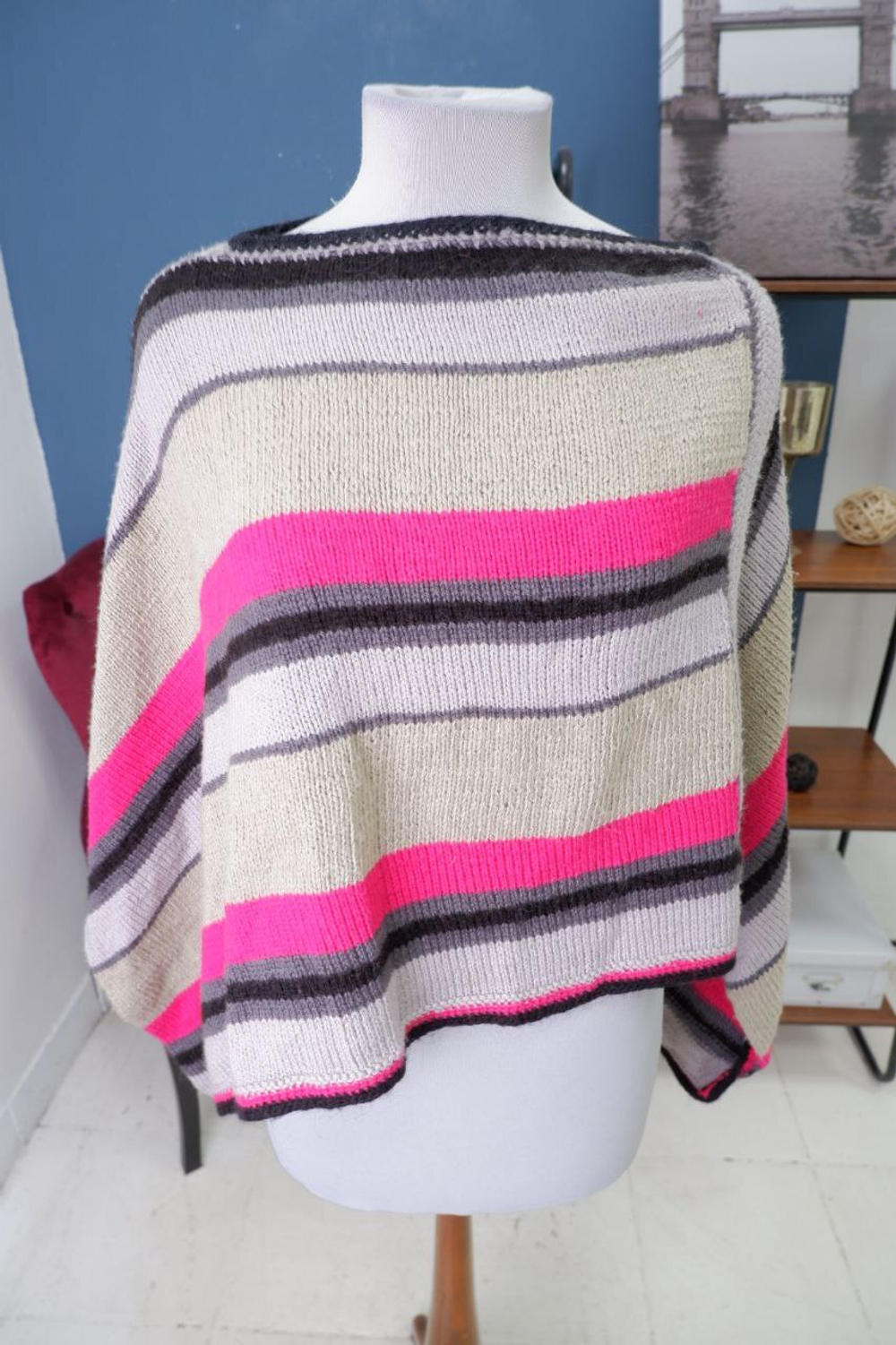 Пончо в полоску стильное единого размера