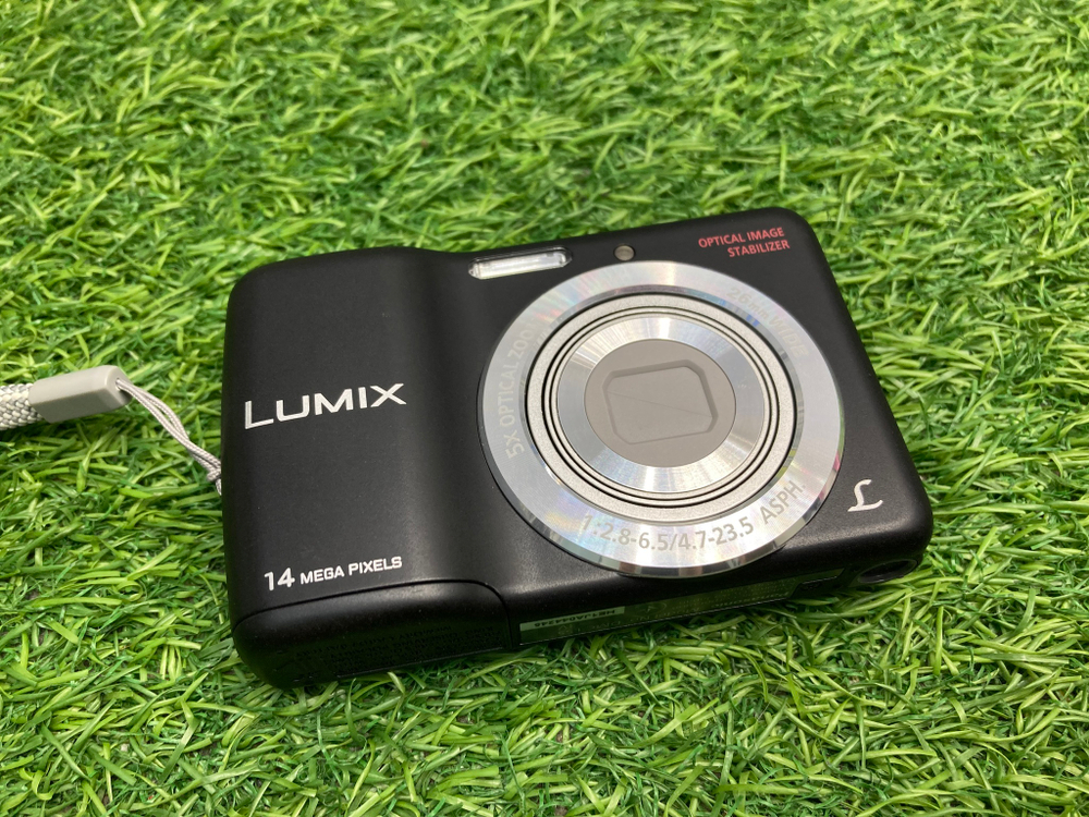 Panasonic Lumix DMC-LS5