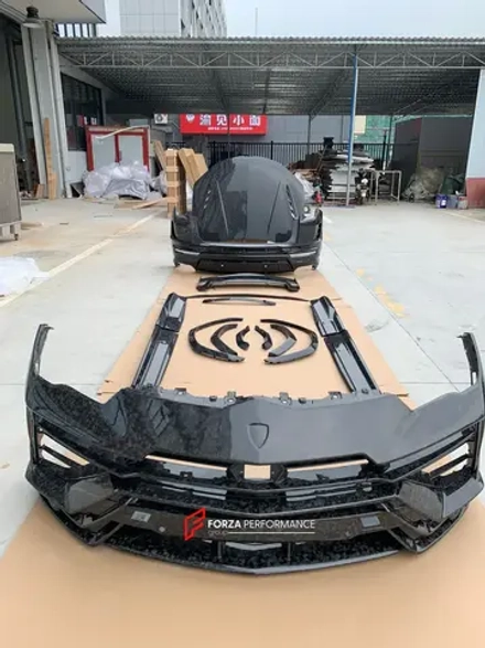 Обвес переделка из кованого карбона для Lamborghini Urus 2018 в Urus S Performante Ламборгини Урус