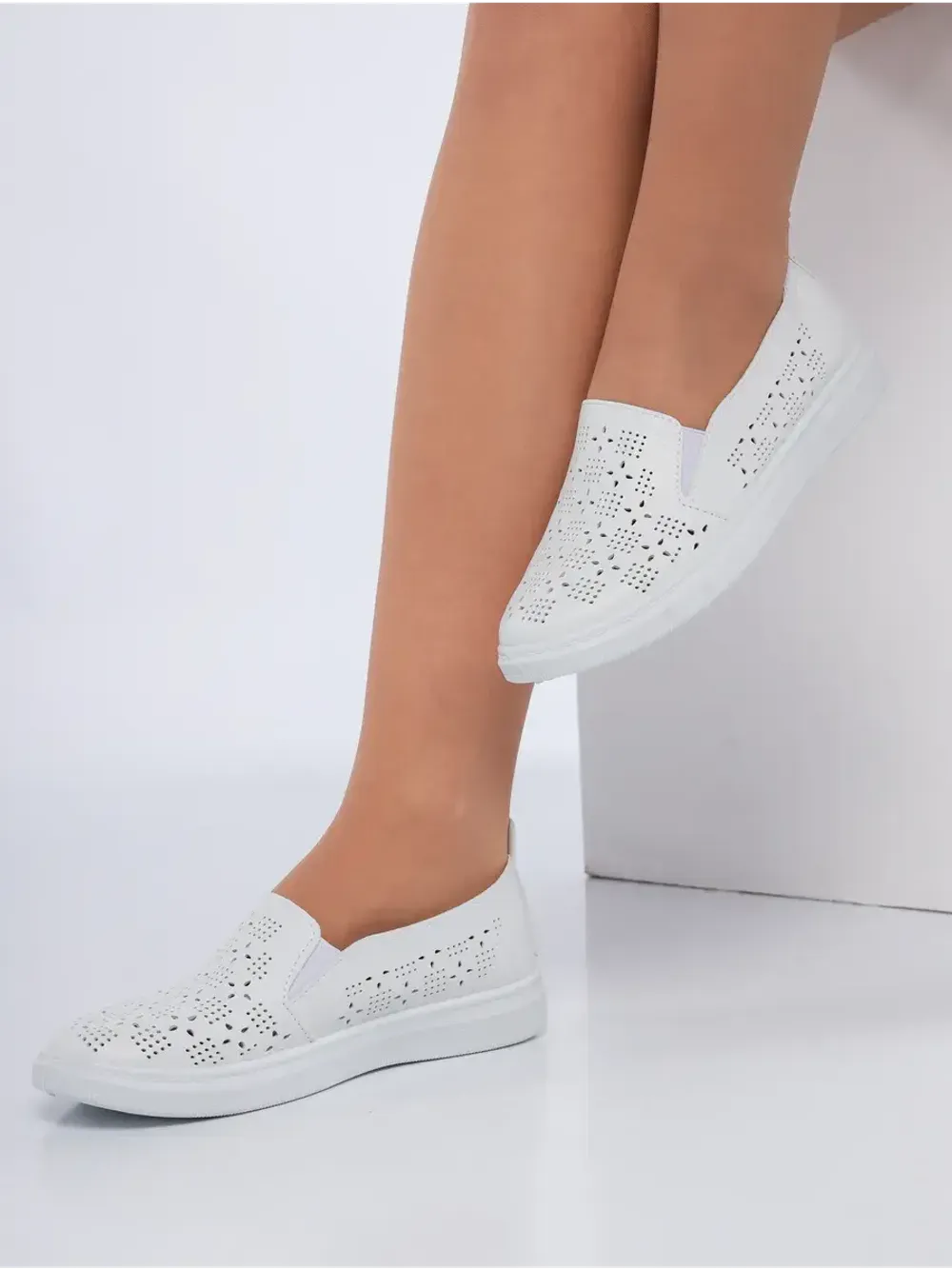 Мокасины летние с перфорацией