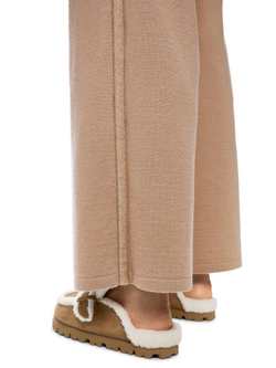 Marc-Cain-Ad_HerbstWinter-2025_623_ZA-81.02-M06_4