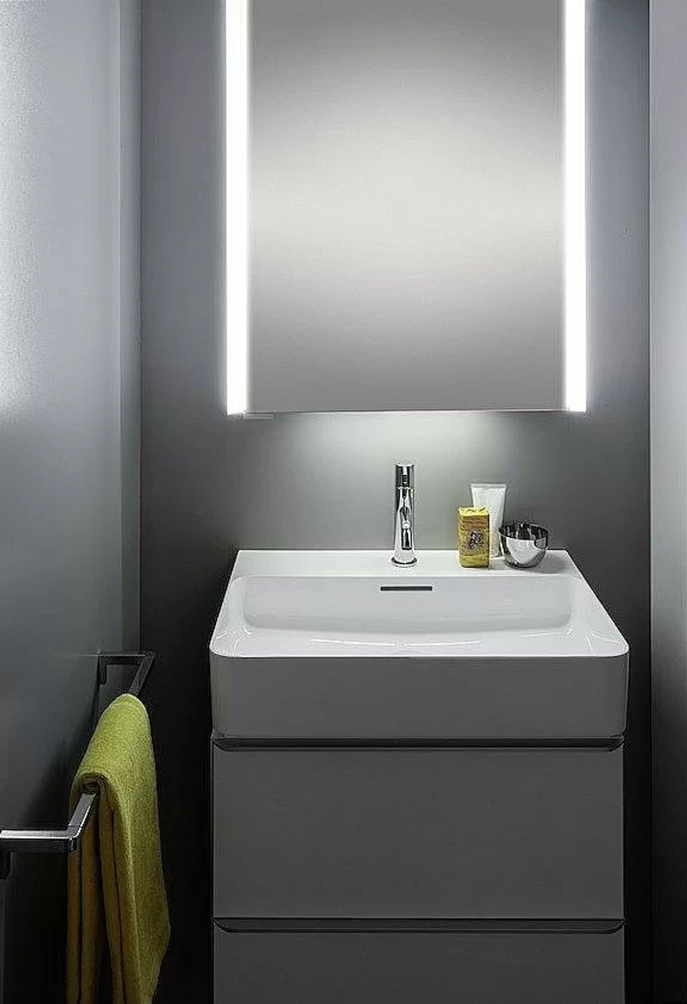 Раковина Laufen VAL 8.1028.3.000.104.1 белая