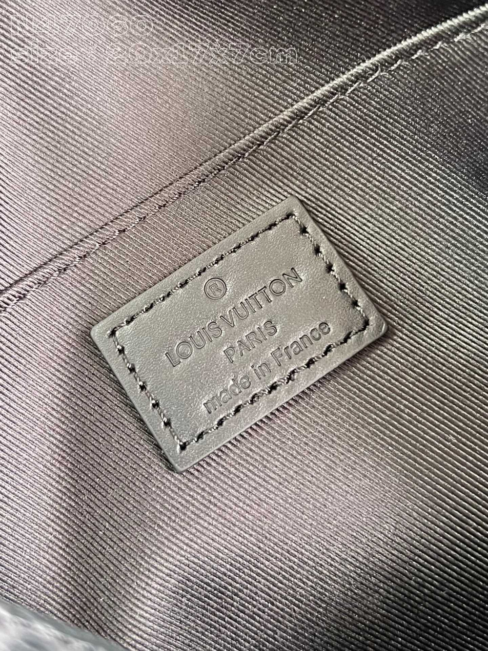 Louis Vuitton Montsouris Messenger PM