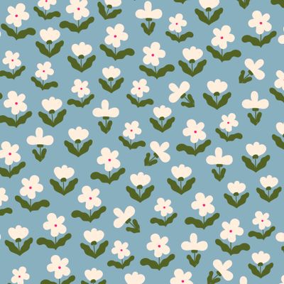 Нежные цветочки на голубом фоне