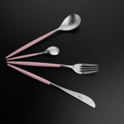Набор столовых приборов на 6 персон 24 предмета Cutipol Mio matte pink в подарочной упаковке