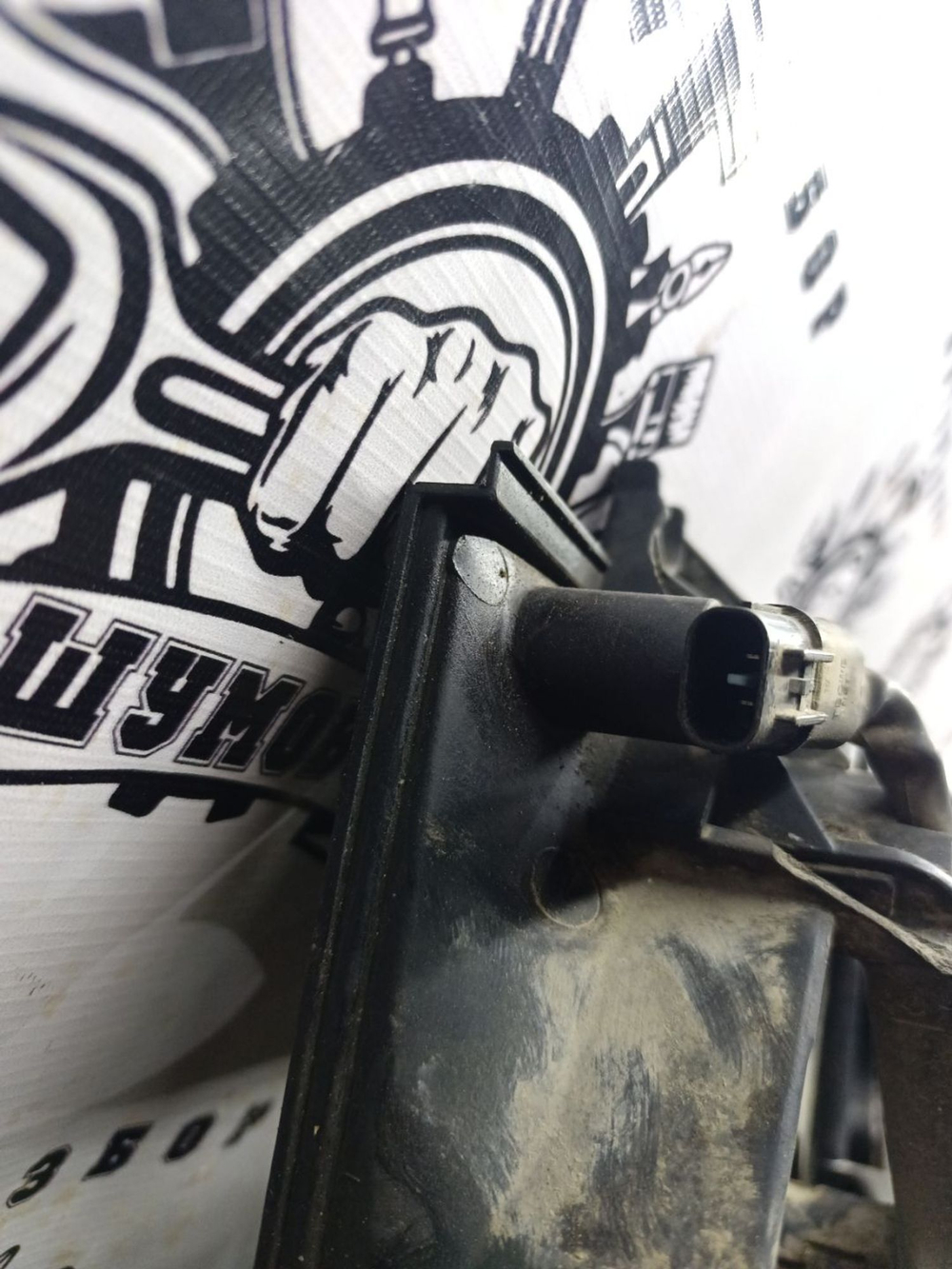 Диффузор радиатора двигателя Hyundai Accent, II... с пробегом