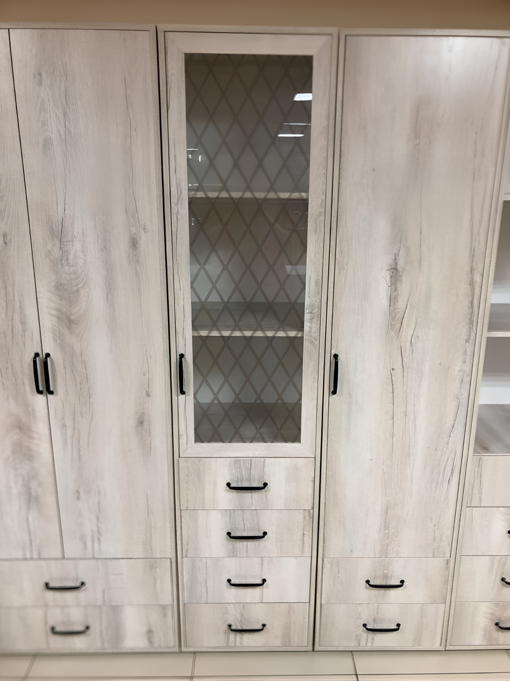 Пенал со стеклом правый Монреаль Дуб Канадский