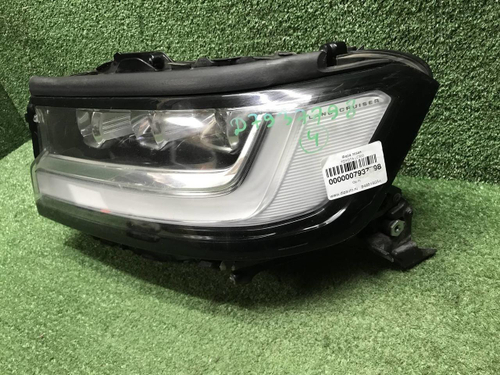 Фара левая Toyota Land Cruiser 300 21-нв LED