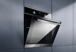 Встраиваемый электрический духовой шкаф Electrolux EOD5H70X