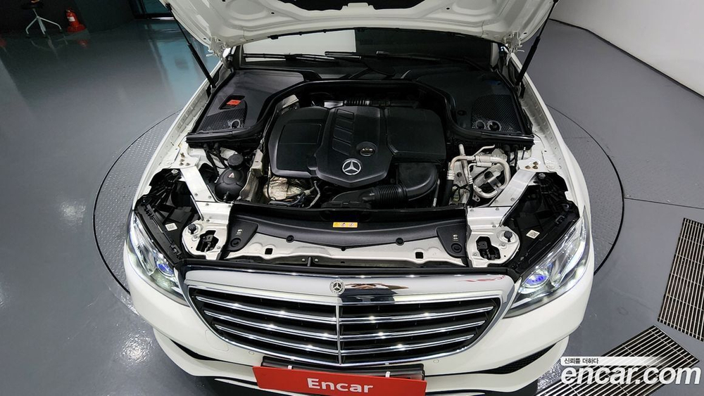 Mercedes-Benz E-Class W213 E220d 4MATIC Exclusive (03.2020)